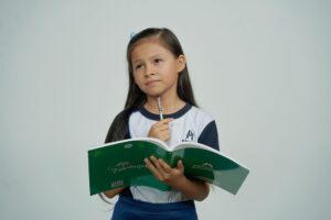 how to help a child with ADHD focus on schoolwork at home